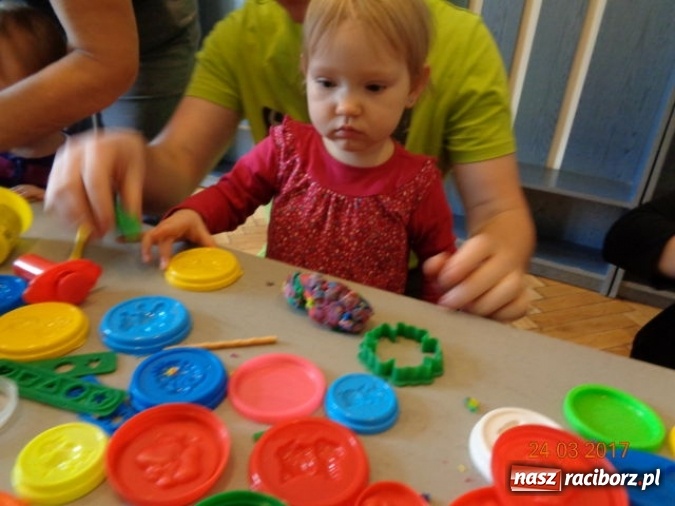 Zdjęcie w galerii na portalu naszraciborz.pl: Fiku-miku wspomina ciepłe dni  wiadomości z regionu