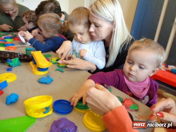 Zdjęcie w galerii na portalu naszraciborz.pl: Fiku-miku wspomina ciepłe dni  wiadomości z regionu