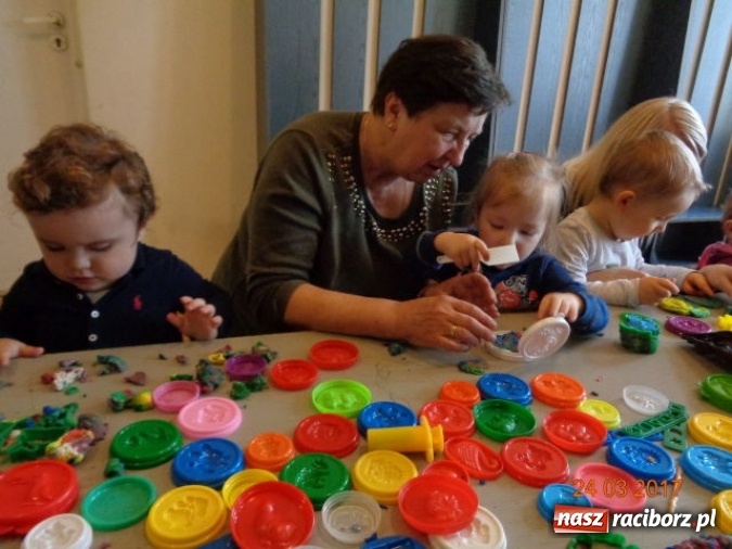 Zdjęcie w galerii na portalu naszraciborz.pl: Fiku-miku wspomina ciepłe dni  wiadomości z regionu