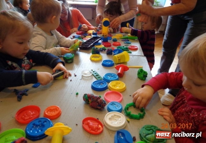 Zdjęcie w galerii na portalu naszraciborz.pl: Fiku-miku wspomina ciepłe dni  wiadomości z regionu