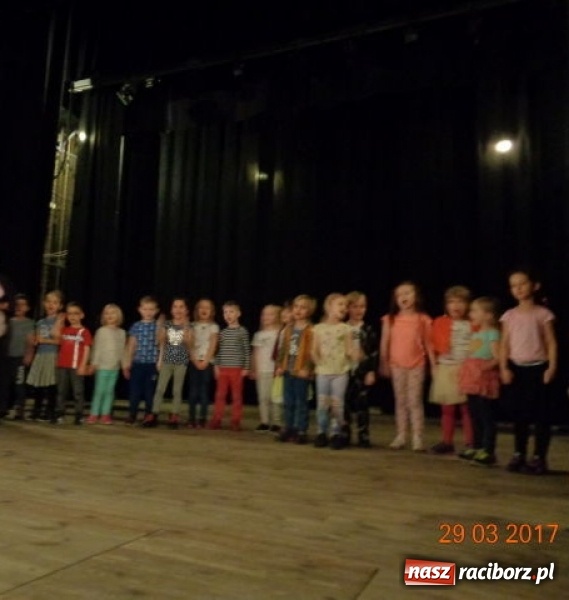 Zdjęcie w galerii na portalu naszraciborz.pl: Fiku-miku wspomina ciepłe dni  wiadomości z regionu