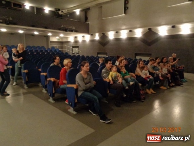 Zdjęcie w galerii na portalu naszraciborz.pl: Fiku-miku wspomina ciepłe dni  wiadomości z regionu