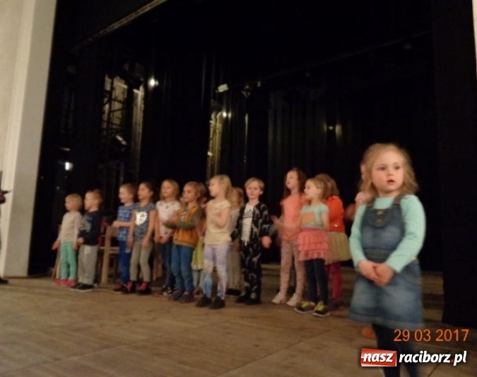 Zdjęcie w galerii na portalu naszraciborz.pl: Fiku-miku wspomina ciepłe dni  wiadomości z regionu