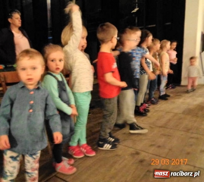 Zdjęcie w galerii na portalu naszraciborz.pl: Fiku-miku wspomina ciepłe dni  wiadomości z regionu