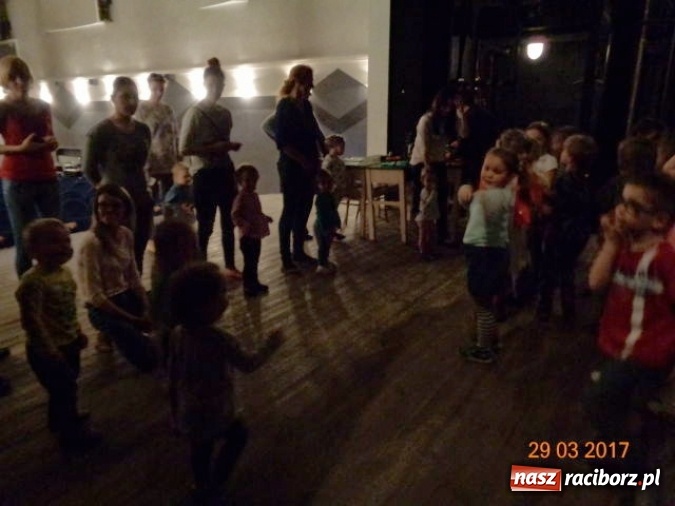 Zdjęcie w galerii na portalu naszraciborz.pl: Fiku-miku wspomina ciepłe dni  wiadomości z regionu