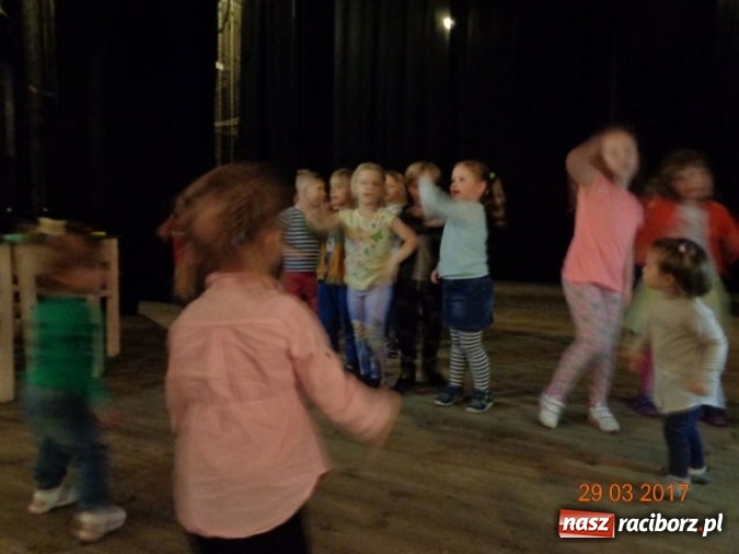 Zdjęcie w galerii na portalu naszraciborz.pl: Fiku-miku wspomina ciepłe dni  wiadomości z regionu