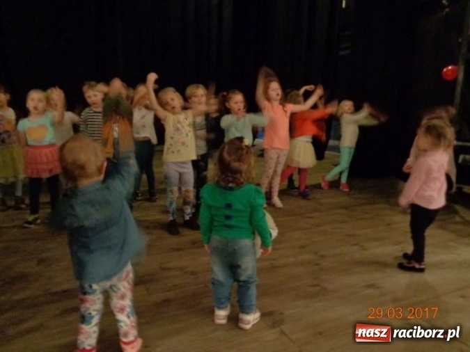 Zdjęcie w galerii na portalu naszraciborz.pl: Fiku-miku wspomina ciepłe dni  wiadomości z regionu