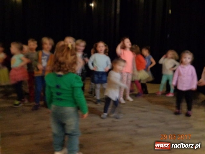 Zdjęcie w galerii na portalu naszraciborz.pl: Fiku-miku wspomina ciepłe dni  wiadomości z regionu