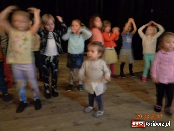 Zdjęcie w galerii na portalu naszraciborz.pl: Fiku-miku wspomina ciepłe dni  wiadomości z regionu