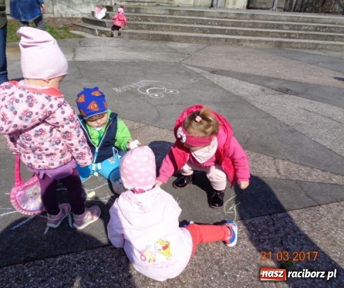 Zdjęcie w galerii na portalu naszraciborz.pl: Fiku-miku wspomina ciepłe dni  wiadomości z regionu