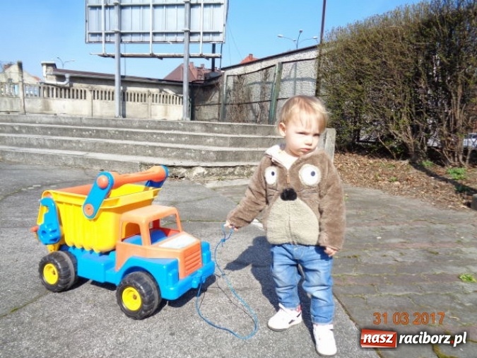 Zdjęcie w galerii na portalu naszraciborz.pl: Fiku-miku wspomina ciepłe dni  wiadomości z regionu
