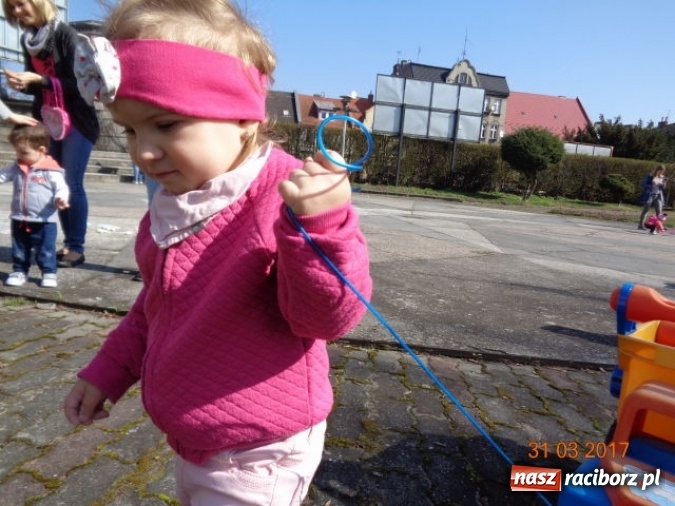 Zdjęcie w galerii na portalu naszraciborz.pl: Fiku-miku wspomina ciepłe dni  wiadomości z regionu