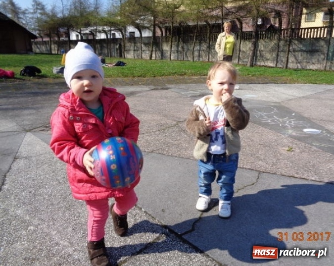 Zdjęcie w galerii na portalu naszraciborz.pl: Fiku-miku wspomina ciepłe dni  wiadomości z regionu