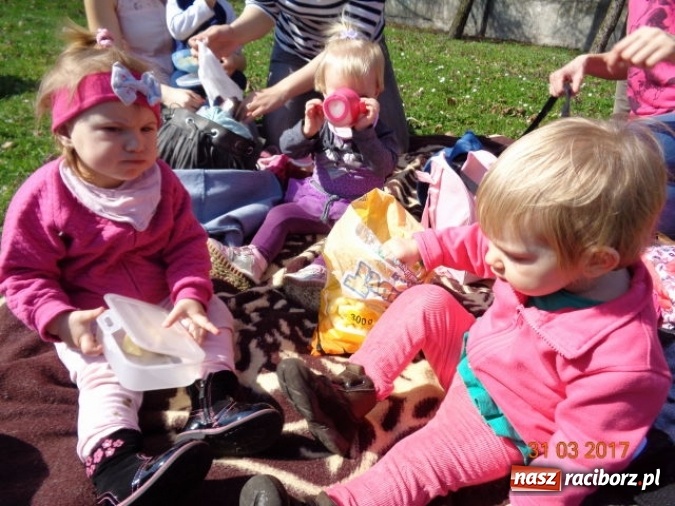 Zdjęcie w galerii na portalu naszraciborz.pl: Fiku-miku wspomina ciepłe dni  wiadomości z regionu