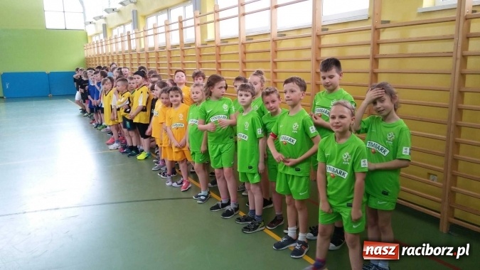 Zdjęcie w galerii na portalu naszraciborz.pl: Od pierwszaka gram w szczypiorniaka - finał w Pawłowie  wiadomości z regionu