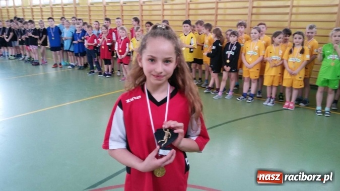 Zdjęcie w galerii na portalu naszraciborz.pl: Od pierwszaka gram w szczypiorniaka - finał w Pawłowie  wiadomości z regionu