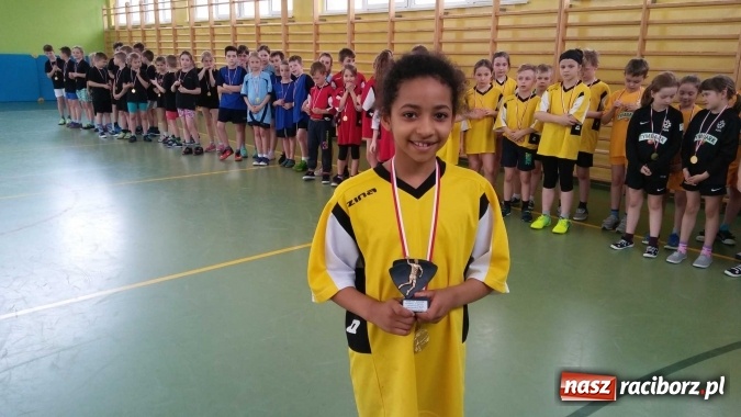 Zdjęcie w galerii na portalu naszraciborz.pl: Od pierwszaka gram w szczypiorniaka - finał w Pawłowie  wiadomości z regionu