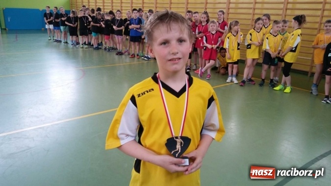 Zdjęcie w galerii na portalu naszraciborz.pl: Od pierwszaka gram w szczypiorniaka - finał w Pawłowie  wiadomości z regionu