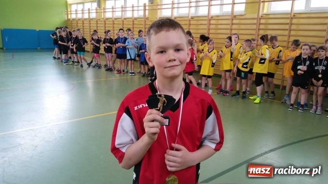 Zdjęcie w galerii na portalu naszraciborz.pl: Od pierwszaka gram w szczypiorniaka - finał w Pawłowie  wiadomości z regionu