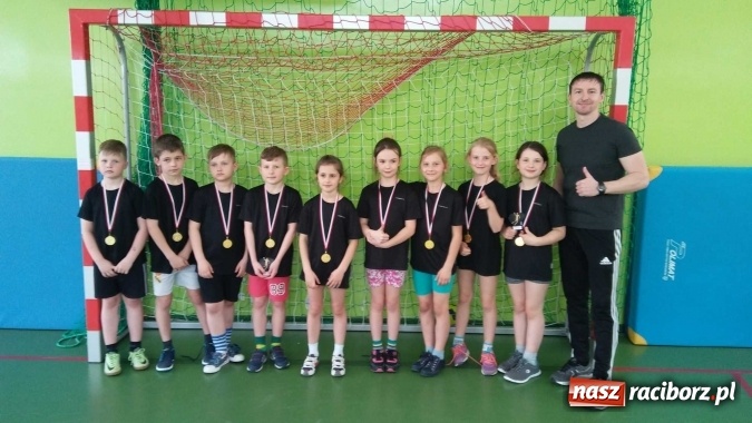 Zdjęcie w galerii na portalu naszraciborz.pl: Od pierwszaka gram w szczypiorniaka - finał w Pawłowie  wiadomości z regionu