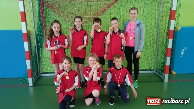 Zdjęcie w galerii na portalu naszraciborz.pl: Od pierwszaka gram w szczypiorniaka - finał w Pawłowie  wiadomości z regionu