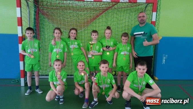 Zdjęcie w galerii na portalu naszraciborz.pl: Od pierwszaka gram w szczypiorniaka - finał w Pawłowie  wiadomości z regionu