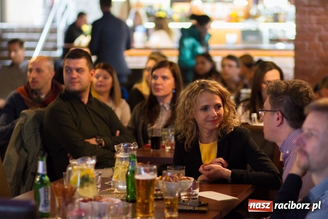 Zdjęcie w galerii na portalu naszraciborz.pl: Ciekawa narracja i ucieczka od schematów to podstawa. Paweł Tkaczyk - jeden z najlepszych marketerów w Polsce gościł dziś w Raciborzu wiadomości z regionu