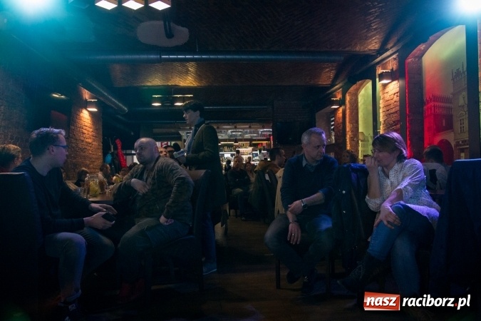 Zdjęcie w galerii na portalu naszraciborz.pl: Ciekawa narracja i ucieczka od schematów to podstawa. Paweł Tkaczyk - jeden z najlepszych marketerów w Polsce gościł dziś w Raciborzu wiadomości z regionu