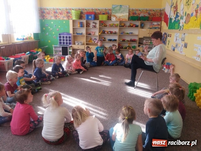 Zdjęcie w galerii na portalu naszraciborz.pl: Wiosenne spotkanie z książką w krzanowickiej bibliotece wiadomości z regionu