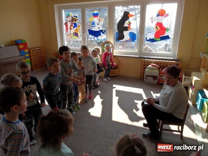 Zdjęcie w galerii na portalu naszraciborz.pl: Wiosenne spotkanie z książką w krzanowickiej bibliotece wiadomości z regionu