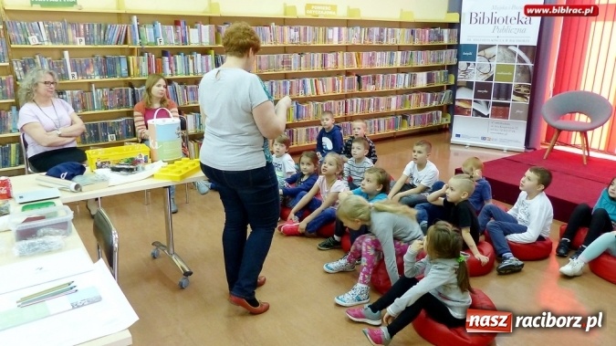 Zdjęcie w galerii na portalu naszraciborz.pl: Po raz kolejny w bibliotece odbyło się spotkanie w ramach programu EkoPaka  wiadomości z regionu