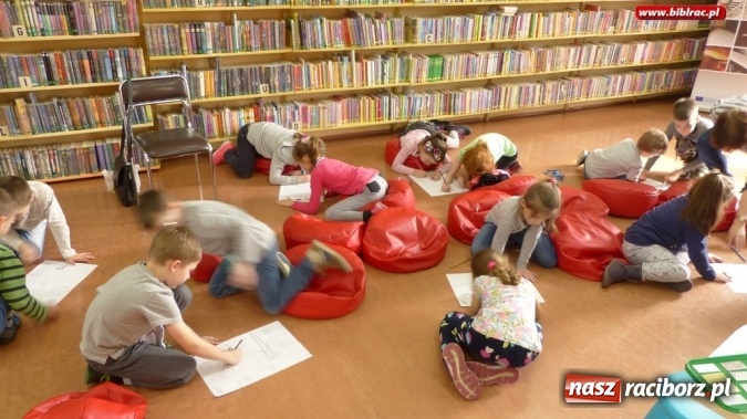Zdjęcie w galerii na portalu naszraciborz.pl: Po raz kolejny w bibliotece odbyło się spotkanie w ramach programu EkoPaka  wiadomości z regionu