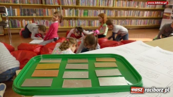 Zdjęcie w galerii na portalu naszraciborz.pl: Po raz kolejny w bibliotece odbyło się spotkanie w ramach programu EkoPaka  wiadomości z regionu