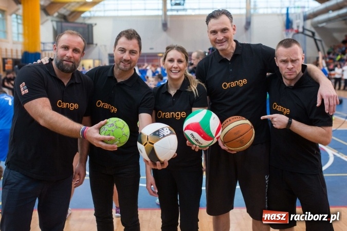 Zdjęcie w galerii na portalu naszraciborz.pl: Sportowa rodzina to najlepsza drużyna! Wspólne treningi dzieci i rodziców w województwie śląskim  wiadomości z regionu