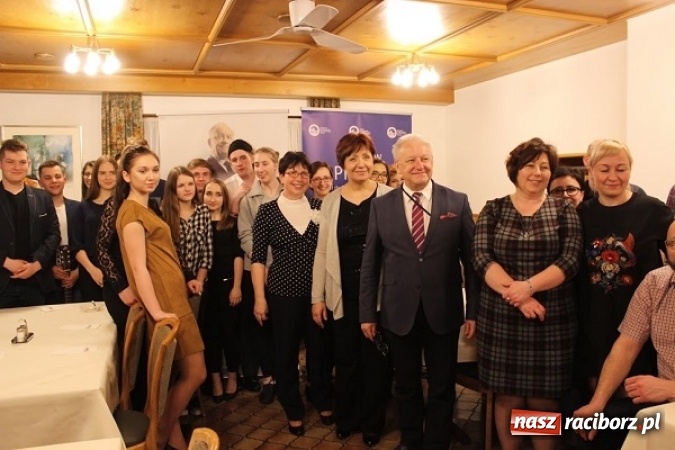 Zdjęcie w galerii na portalu naszraciborz.pl: Miraż zaśpiewał w Strasburgu wiadomości z regionu