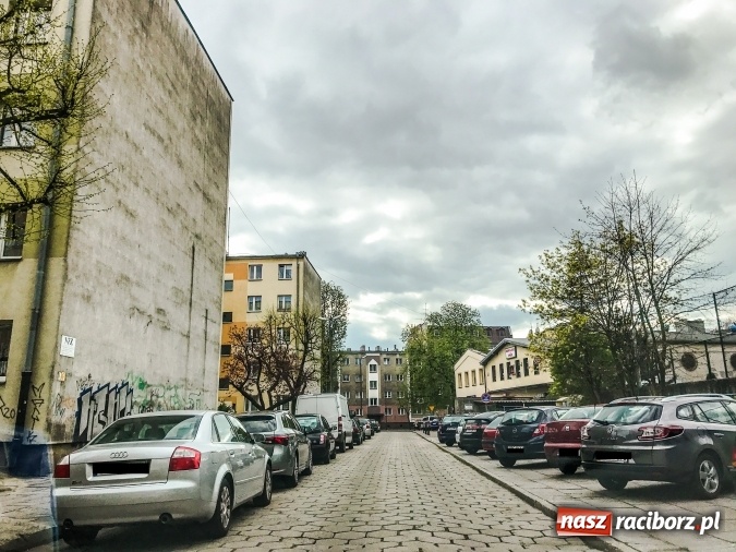 Zdjęcie w galerii na portalu naszraciborz.pl: Ja tam z pałą nie p&oacute;jdę - zastrzega prezydent. Mieszkańcy Ludwika oburzeni i rozgoryczeni. M&oacute;wią, że policja z Raciborza jest bezsilna wiadomości z regionu