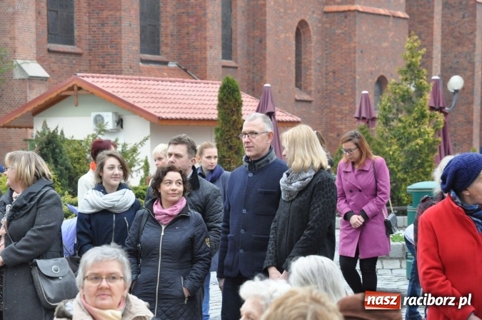 Zdjęcie w galerii na portalu naszraciborz.pl: I Raciborskie Śniadanie Wielkanocne na Rynku wiadomości z regionu