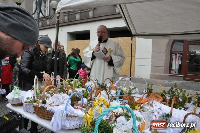 Zdjęcie w galerii na portalu naszraciborz.pl: I Raciborskie Śniadanie Wielkanocne na Rynku wiadomości z regionu
