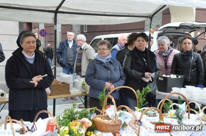 Zdjęcie w galerii na portalu naszraciborz.pl: I Raciborskie Śniadanie Wielkanocne na Rynku wiadomości z regionu