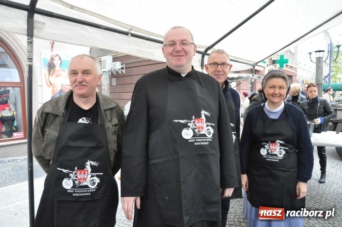 Zdjęcie w galerii na portalu naszraciborz.pl: I Raciborskie Śniadanie Wielkanocne na Rynku wiadomości z regionu