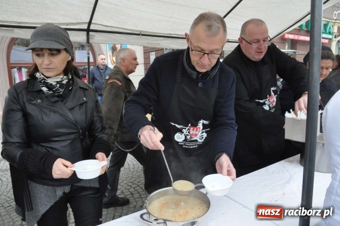 Zdjęcie w galerii na portalu naszraciborz.pl: I Raciborskie Śniadanie Wielkanocne na Rynku wiadomości z regionu