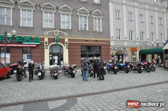 Zdjęcie w galerii na portalu naszraciborz.pl: I Raciborskie Śniadanie Wielkanocne na Rynku wiadomości z regionu