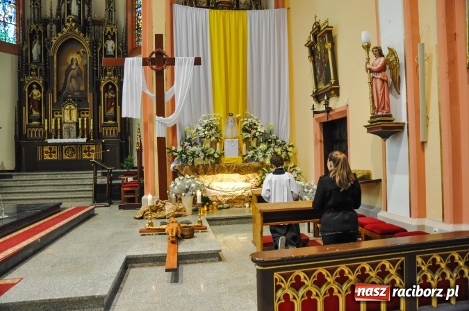 Zdjęcie w galerii na portalu naszraciborz.pl: Groby Pańskie w kościołach Raciborza i okolic  wiadomości z regionu