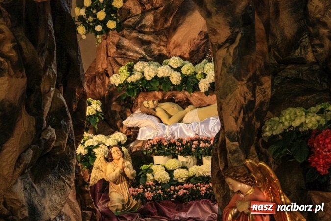 Zdjęcie w galerii na portalu naszraciborz.pl: Groby Pańskie w kościołach Raciborza i okolic  wiadomości z regionu