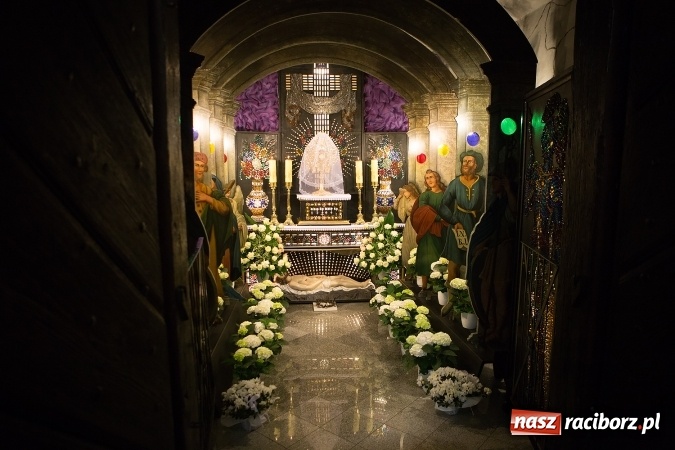 Zdjęcie w galerii na portalu naszraciborz.pl: Groby Pańskie w kościołach Raciborza i okolic  wiadomości z regionu