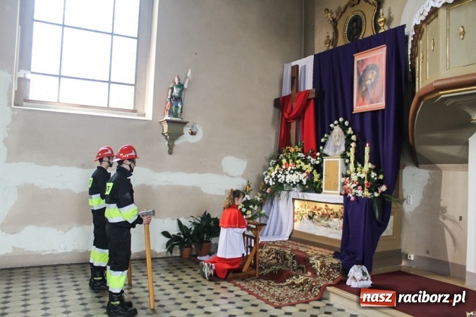 Zdjęcie w galerii na portalu naszraciborz.pl: Groby Pańskie w kościołach Raciborza i okolic  wiadomości z regionu