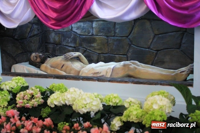 Zdjęcie w galerii na portalu naszraciborz.pl: Groby Pańskie w kościołach Raciborza i okolic  wiadomości z regionu