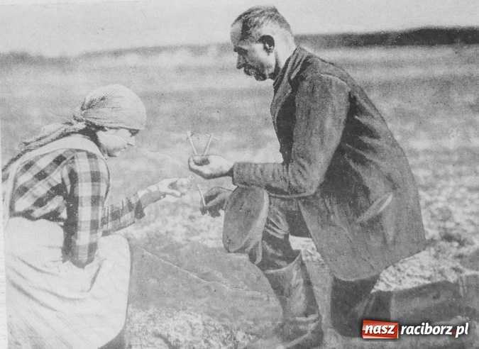 Zdjęcie w galerii na portalu naszraciborz.pl: Wielkanocne zwyczaje na ziemi raciborskiej na unikalnej fotografii prasowej z lat 20. wiadomości z regionu