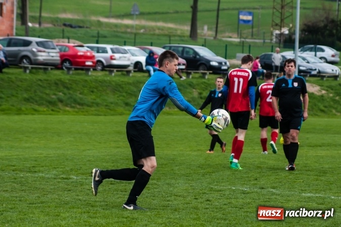 Zdjęcie w galerii na portalu naszraciborz.pl: A klasa: Derby outsiderów na remis wiadomości z regionu