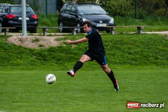 Zdjęcie w galerii na portalu naszraciborz.pl: A klasa: Derby outsiderów na remis wiadomości z regionu